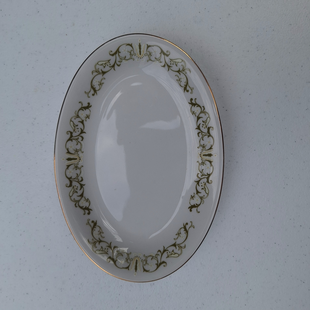 Bell Flower Fine China from JAPAN Elegant White/Green  and Gold 12"Oval Platter
